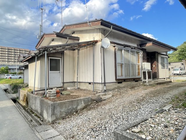 松山三丁目7-14貸家の外観