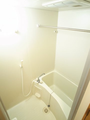 【浴室】 | 都町小川マンション | 浴室乾燥機付のバスルーム♪