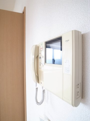 【セキュリティ】 | 都町小川マンション | ＴＶモニターフォンはオートロックエントランスに直結。