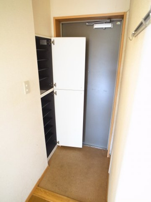 【収納】 | 都町小川マンション | 玄関にはシューズＢＯＸ