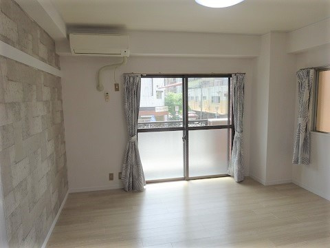 西田産業第5ビルの居間・リビング|おしゃれな居間です