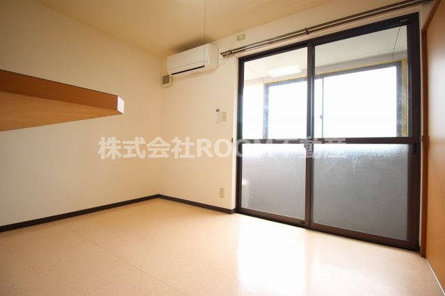 金田マンションゆきらの居間・リビング|使いやすい居間です