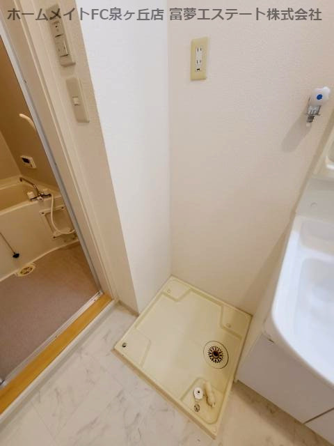リースランド泉ヶ丘のその他|室内洗濯機置き場