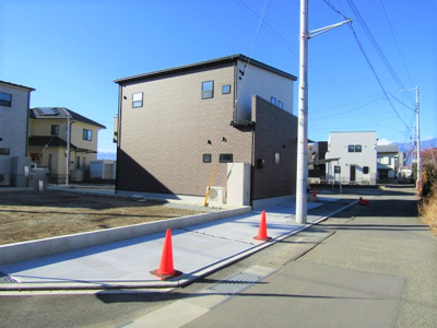 【前面道路含む現地写真】 | エンゼルハウス甲府市上石田1丁目⑥ | 前面道路含む現地写真です