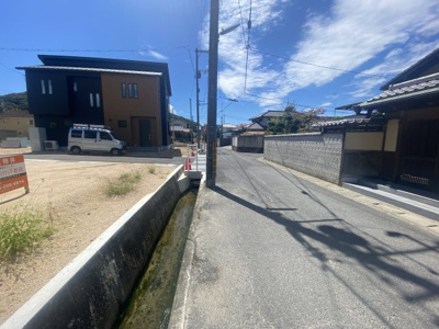 【前面道路含む現地写真】 | 中区国富2丁目・4区画 | 主要道路から少し入った閑静な住宅街です☆