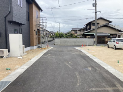 【展望】 | 中区国富2丁目・4区画 | 団地内から公道を見た様子です♪