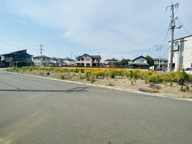 敷地面積６０坪　売地　川越市小ケ谷の前面道路含む現地写真|設備：東京電力・公営水道・本下水・都市ガス