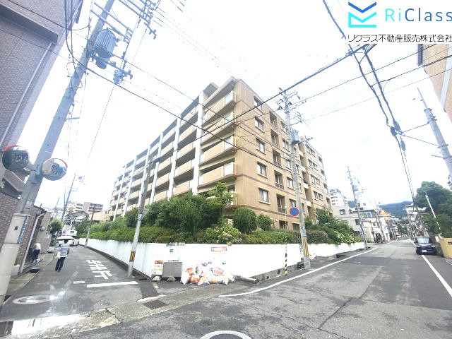 クレアーレ六甲道の外観|きれいな外観です
