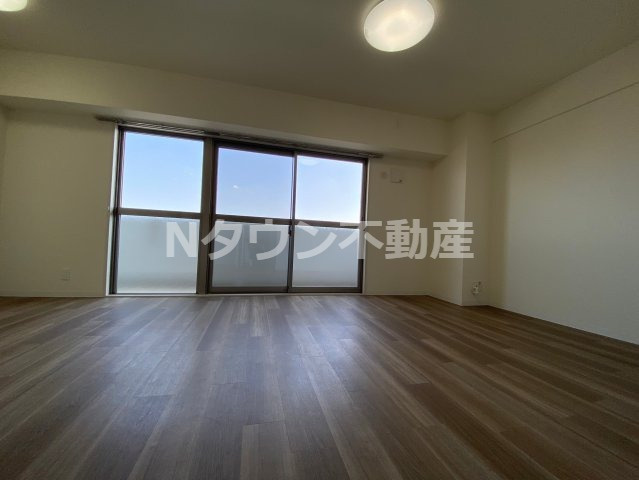 【居間・リビング】 | ドゥナーレ辻町 | リビングです