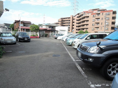 【駐車場】 | コスモ大倉山壱番館 | 平置き駐車場です。