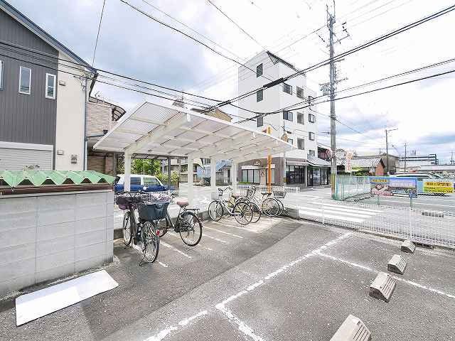 アスティオン雅のその他共用部分|ゆったりとした駐輪スペース