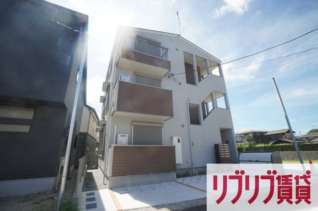 Long Hills春日の外観