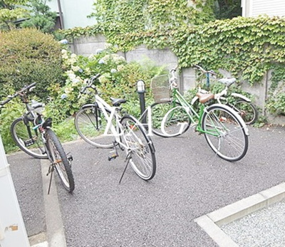 【その他共用部分】 | カーサ・ビアンカ | 駐輪場です。