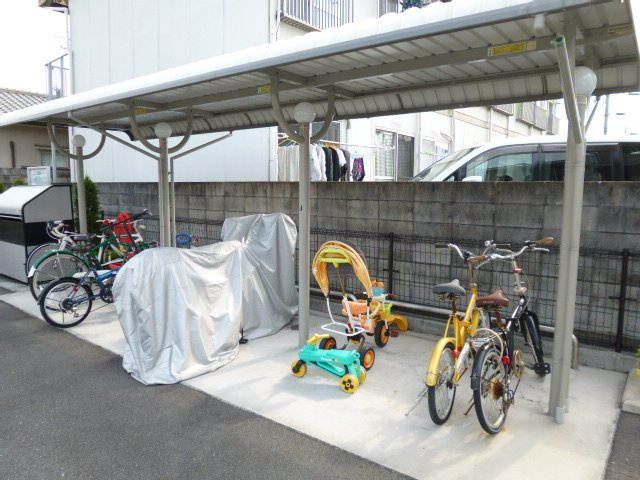 倉敷市上東のアパートのその他共用部分|駐輪場