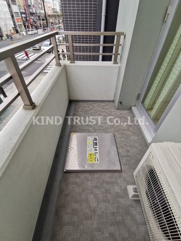 リセス大阪イーストのバルコニー|お洗濯にも便利なバルコニー付き