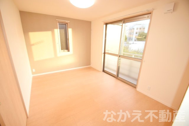 【寝室】 | 落ち着いた色調の寝室です