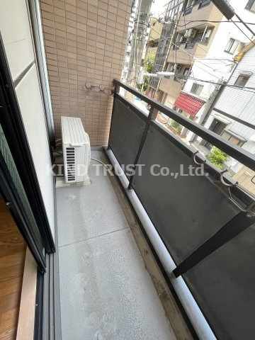 大阪市北区中津３丁目の賃貸マンションのバルコニー|バルコニーからの眺めを楽しみながら食事をしませんか