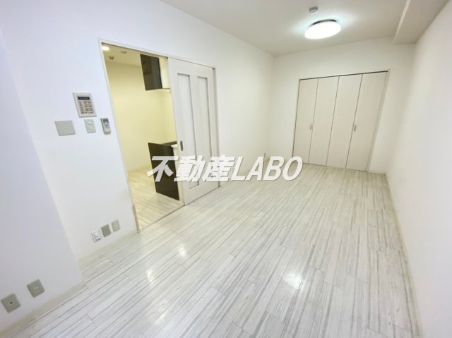 大正メゾンの居間・リビング