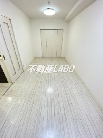 大正メゾンの寝室