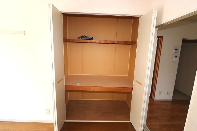 パークサイドアサヒB棟の収納