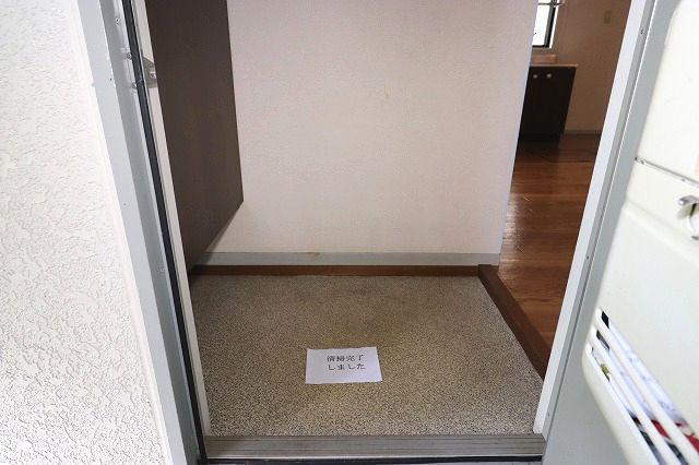 パークサイドアサヒB棟の玄関