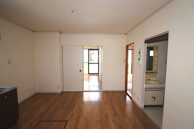 パークサイドアサヒB棟の居間・リビング