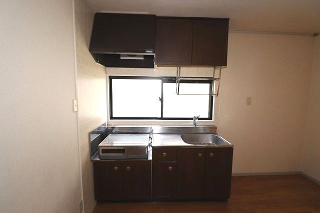 パークサイドアサヒB棟のキッチン|きれいなキッチンです
