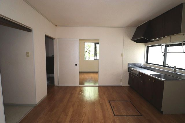 パークサイドアサヒB棟の居間・リビング