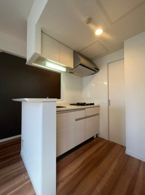 【キッチン】 | サンヒルズ吉塚(サンヒルズヨシヅカ) | 別号室の写真になります。現況優先。