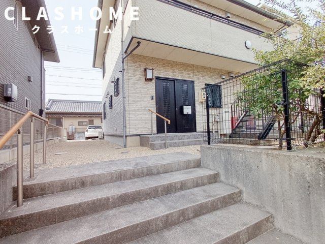 サンライズAのエントランス