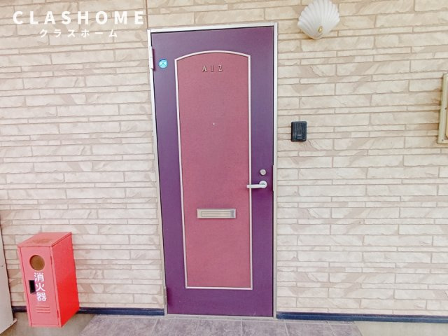 サンライズAの玄関