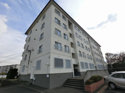 【外観】 | 保土ヶ谷ファミールハイツ1号棟 | 総戸数１８６戸、１９７６年２月築、管理人は住込勤務につき管理体制良好です♪