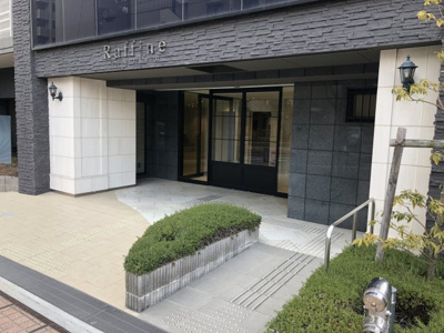 【エントランス】 | ラフィーネ城陽駅前