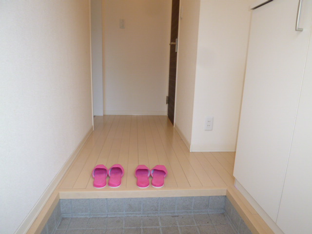 グランマスト平田Ａの玄関