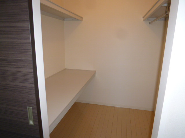 グランマスト平田Ａの収納|ウォークインクローゼット