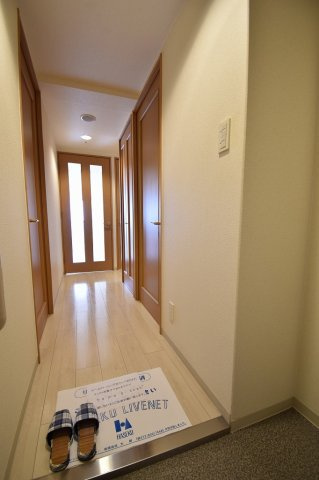 フォレステージュ谷町の玄関