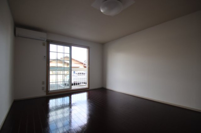 【居間・リビング】 | ソレイユ・ヴィラ富士根