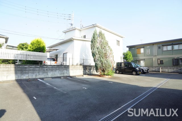 熊本市西区田崎１丁目のアパートの駐車場