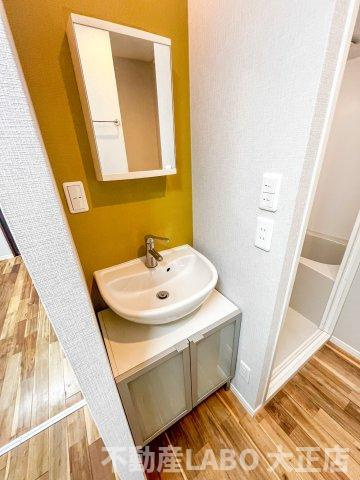 昭和ビルの独立洗面台