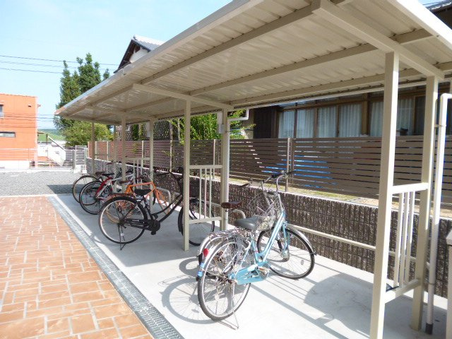 エムズコートのその他共用部分|自転車置き場