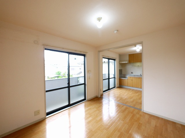 プレミール深田の寝室|落ち着いて過ごせるお部屋なので、寝室にいかがでしょうか