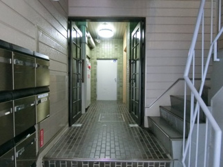 【エントランス】 | 大阪新町POビル