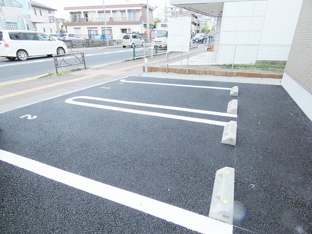 ソワヴィータの駐車場