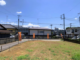 【外観】 | 平坦な土地の為、敷地めいっぱいを有効的に利用できます