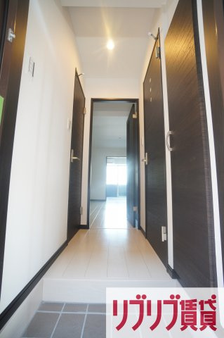 CONNECT PARK HILLS 鶴沢の玄関