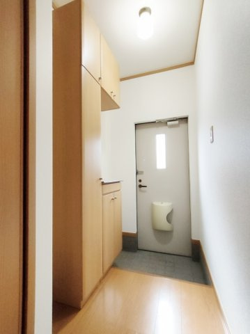 エヴァーグリーンの玄関