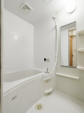 エヴァーグリーンの浴室