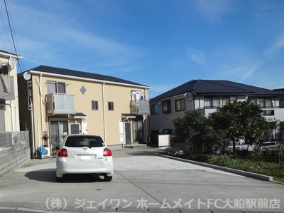【駐車場】 | メゾンクレステリアB棟