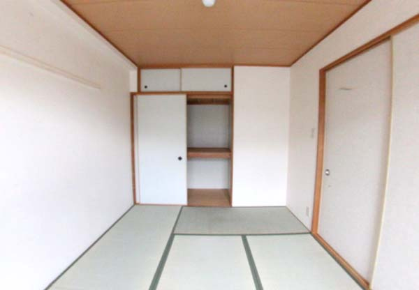 セントポーリア岸和田の和室|明るい和室です