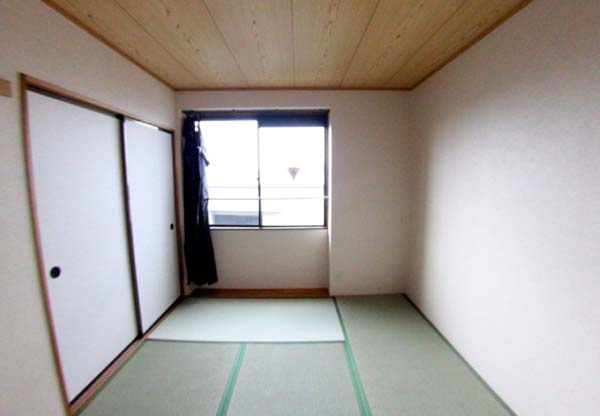 カーサ阪和の和室|明るい和室です